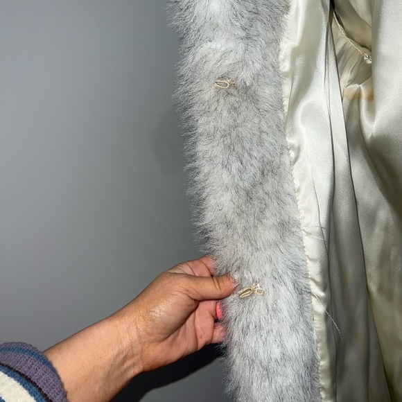 G.CASEROTTI acrylic fur coat medium - Picture 7 of 16